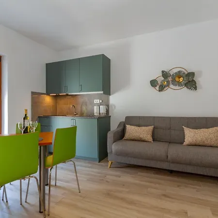 City Center Ana Apartments Makarska Exterior photo