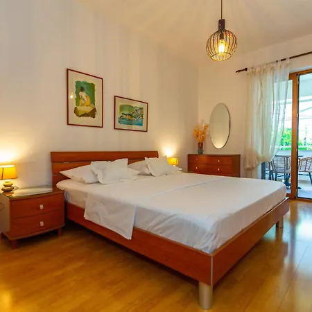 City Center Ana Apartments Makarska Exterior photo